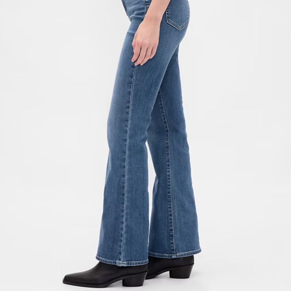 NWOT - GAP 70’ Flare High-Rise Jeans - Picture 8 of 15